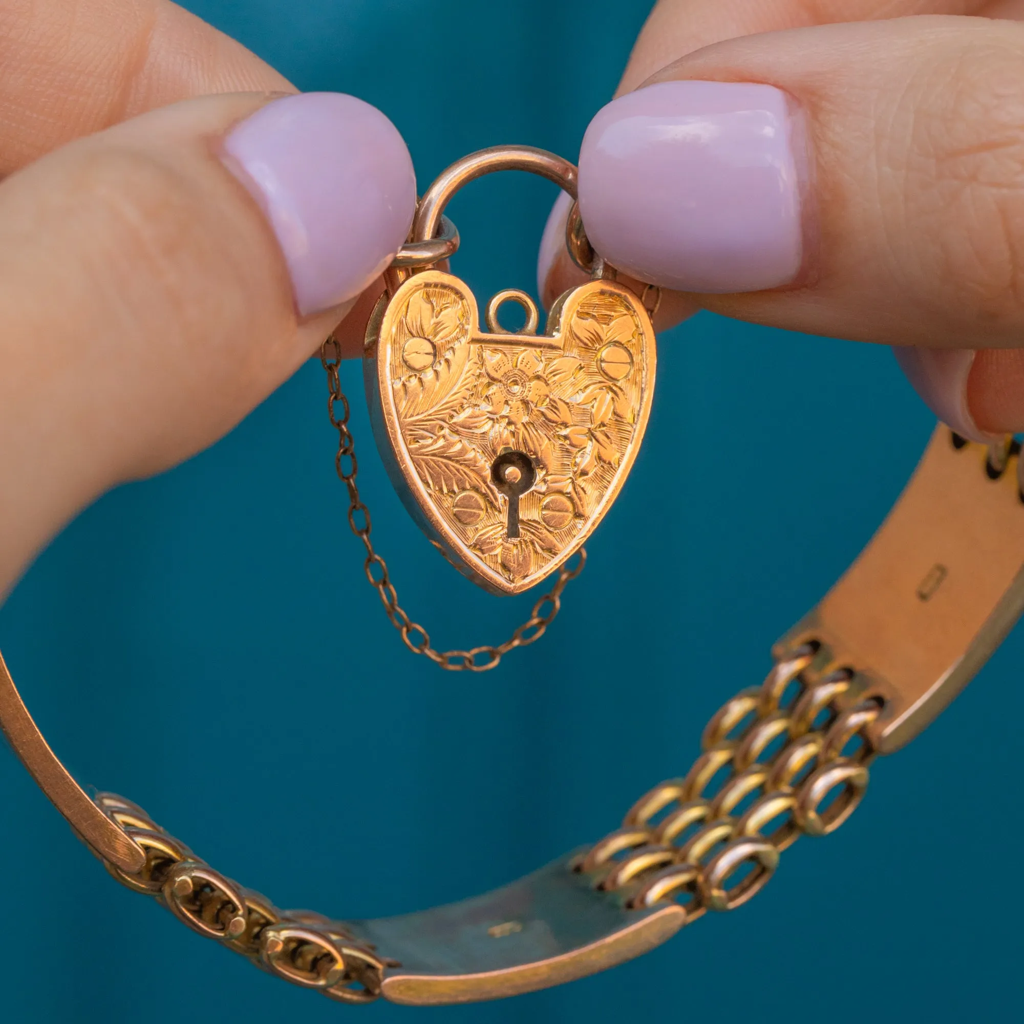 Antique 9ct Gold Engraved Gate Bracelet, Heart Padlock