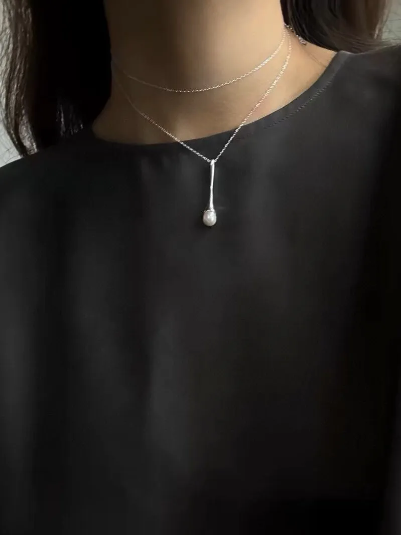 Long Minimalist Teardrop Pearl Pendant Necklace