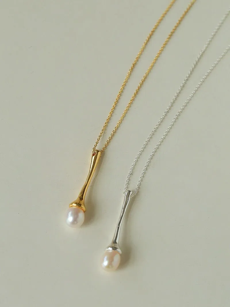 Long Minimalist Teardrop Pearl Pendant Necklace