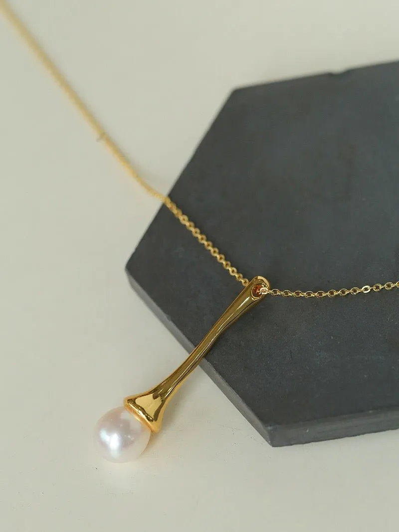 Long Minimalist Teardrop Pearl Pendant Necklace