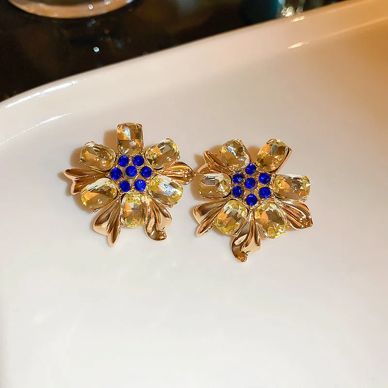 Luxurious Flower Geometric Flower Copper Zircon Inlay Earrings