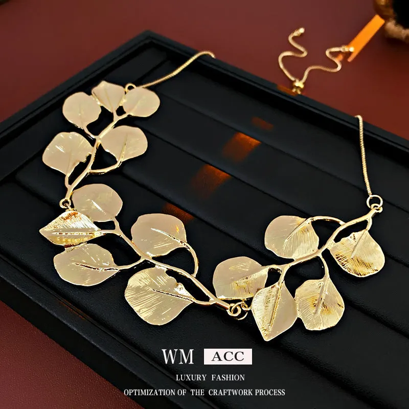 Luxurious Leaf Leaf Metal Electroplating Earrings