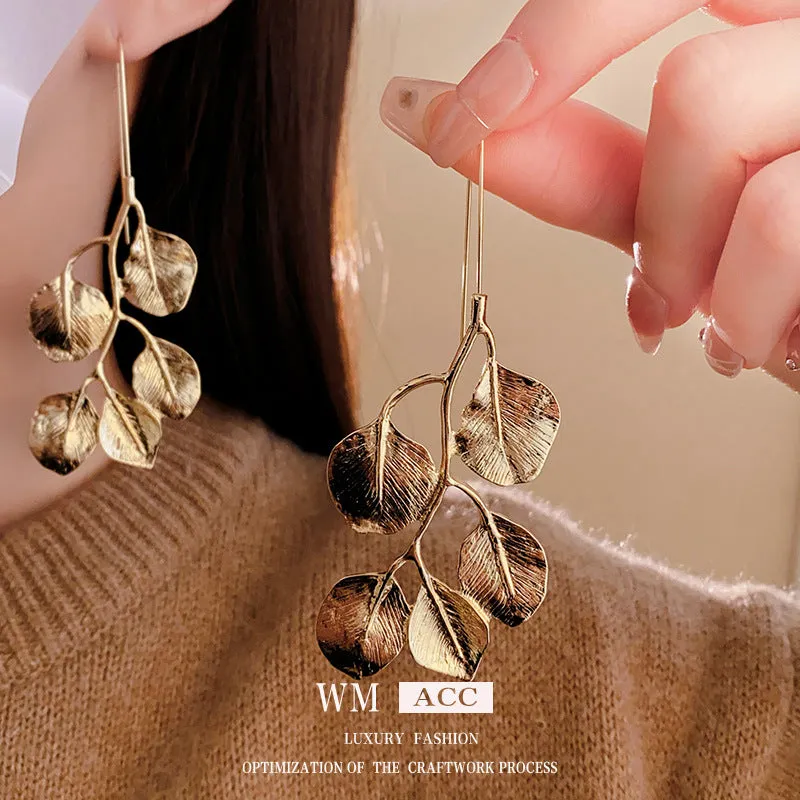 Luxurious Leaf Leaf Metal Electroplating Earrings