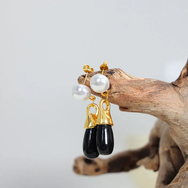 Luxurious Pearl and Crystal Earrings with a Touch of Gold