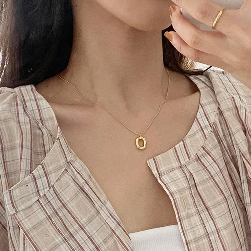 Minimalist Charm Necklace for Women Fashion Ellipse Geometry Pendant Jewelry