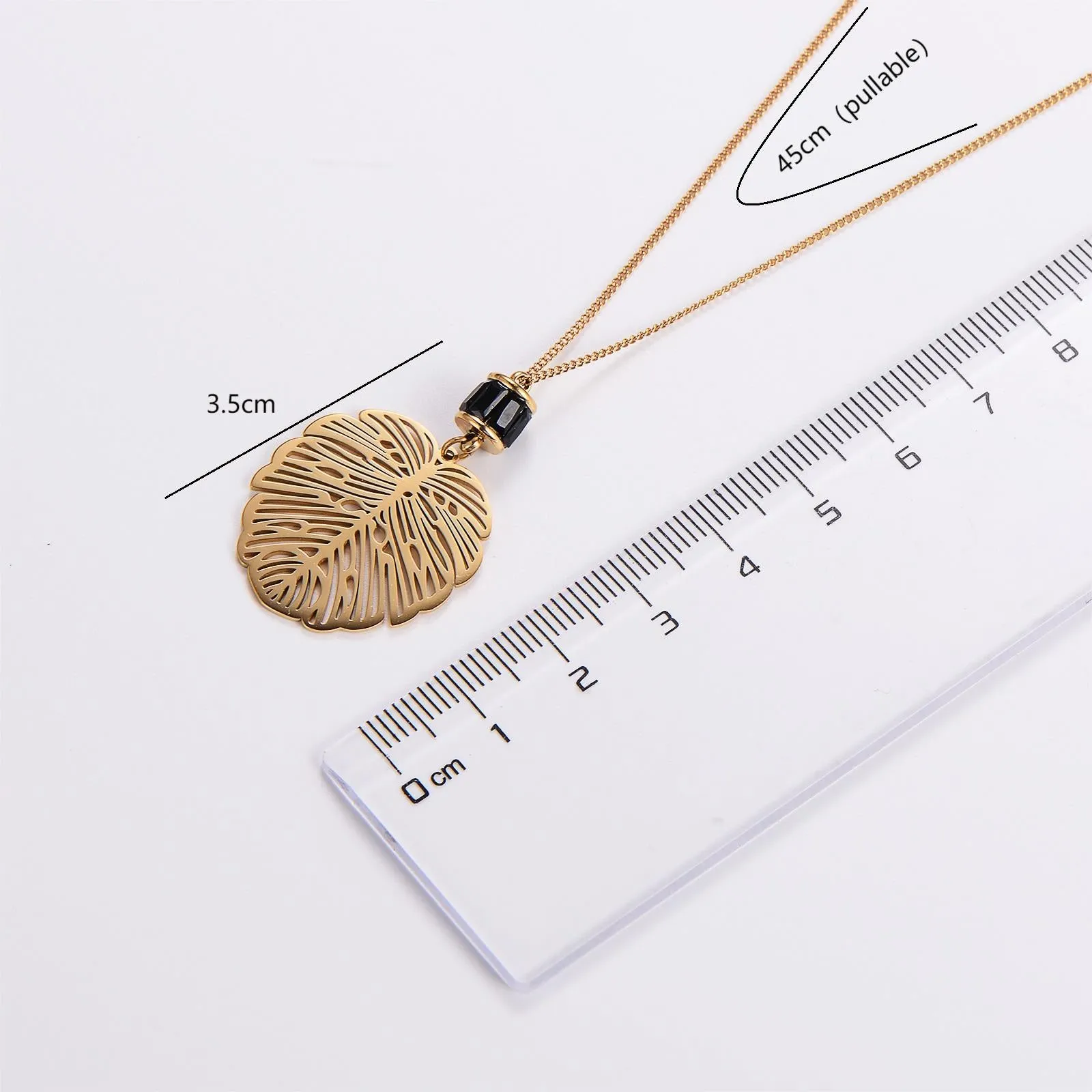 Minimalist Stripe Ellipse Circle Flower Stainless Steel Electroplating Necklaces