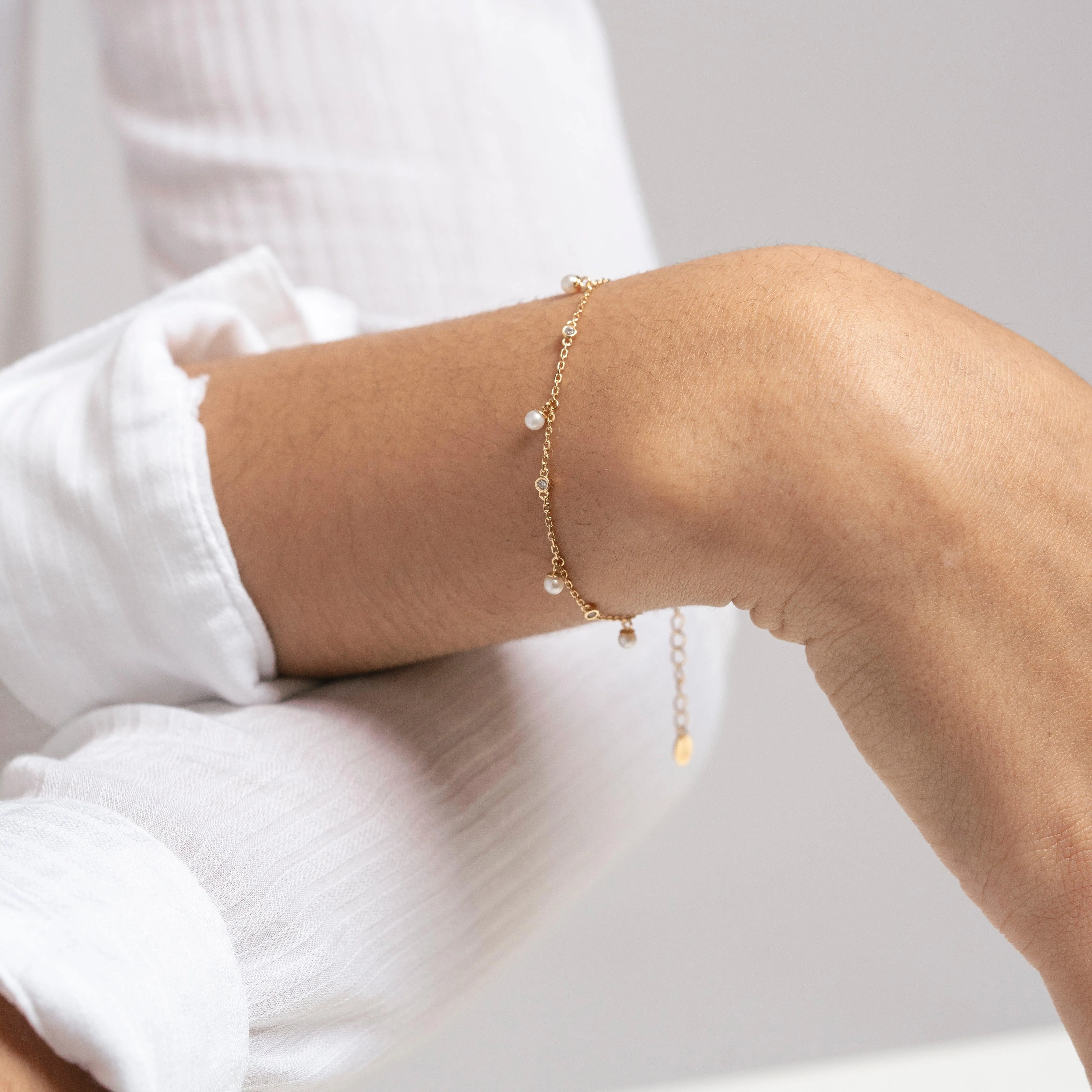 Nephelai Pearl Station Bracelet