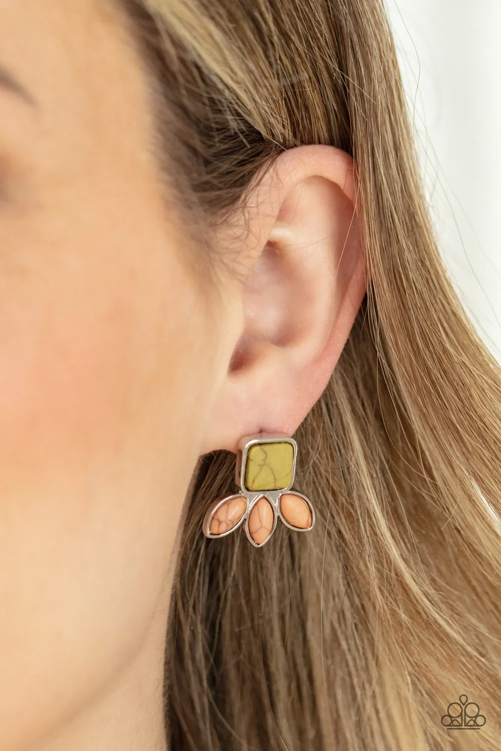 Paparazzi Hill Country Blossoms - Multi Stud Earring